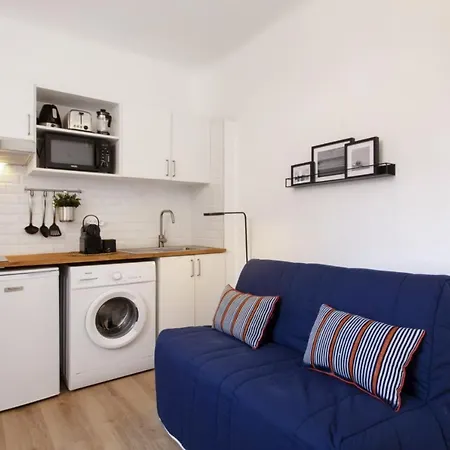 Des Halles - Welkeys Apartmán *